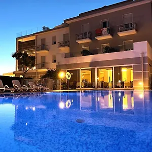Paradiso Otel