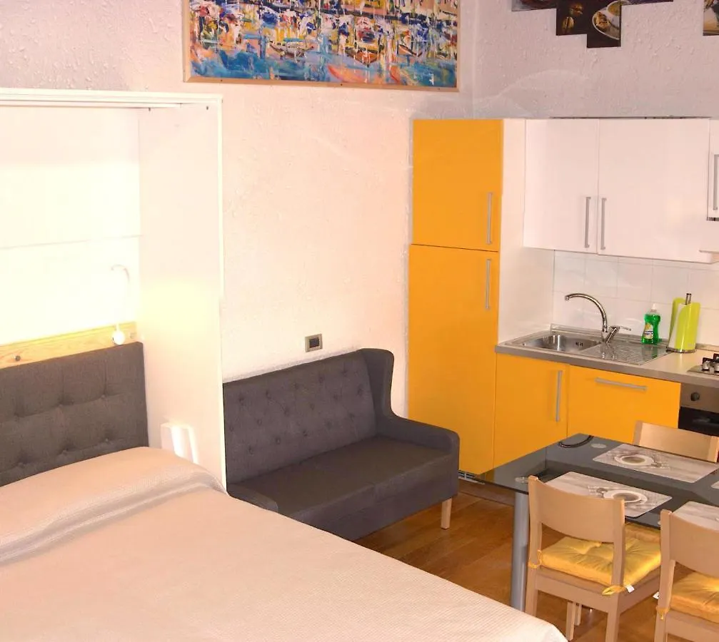 Aly D'Angelo Alla Torre - Immobiliare Azzurra Bardolino