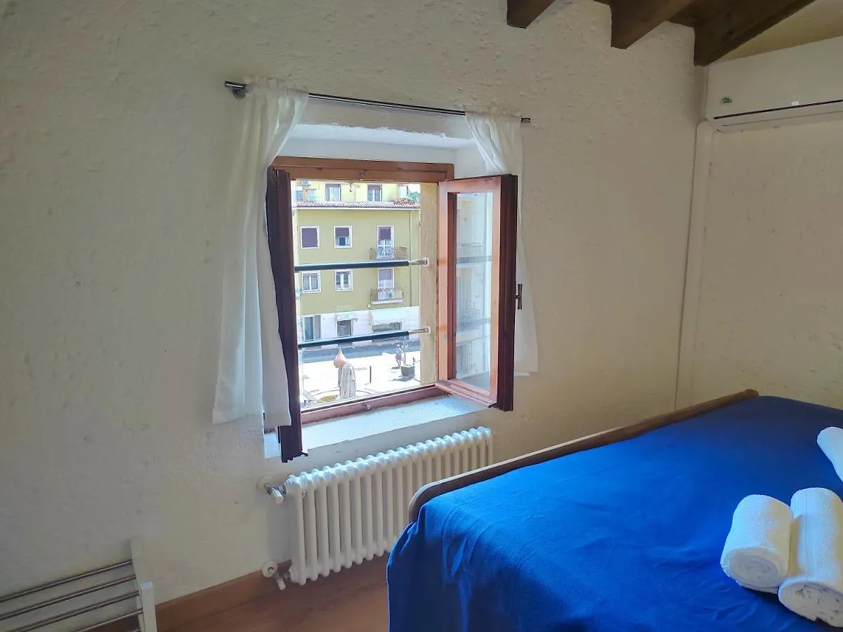 Aly D'Angelo Alla Torre - Immobiliare Azzurra Bardolino