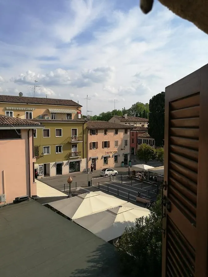 Aly D'Angelo Alla Torre - Immobiliare Azzurra Bardolino
